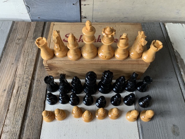 Vintage Lardy Analysis Staunton Chess Set Lot 364 