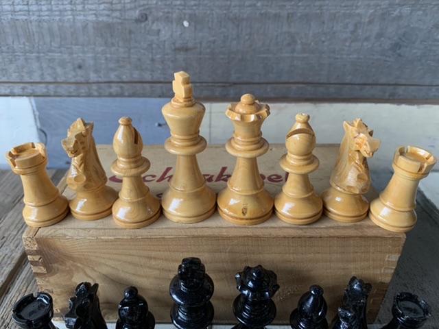 Vintage Lardy Analysis Staunton Chess Set Lot 364 