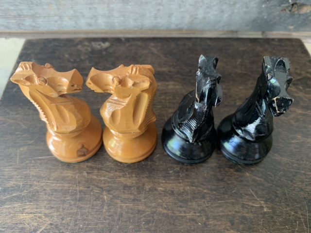 French Knight Chess Set 